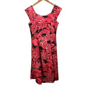 T & L Muumuu Factory Hawaiian Dress Size 3 4 Red‎ Black Tropical Floral Aloha